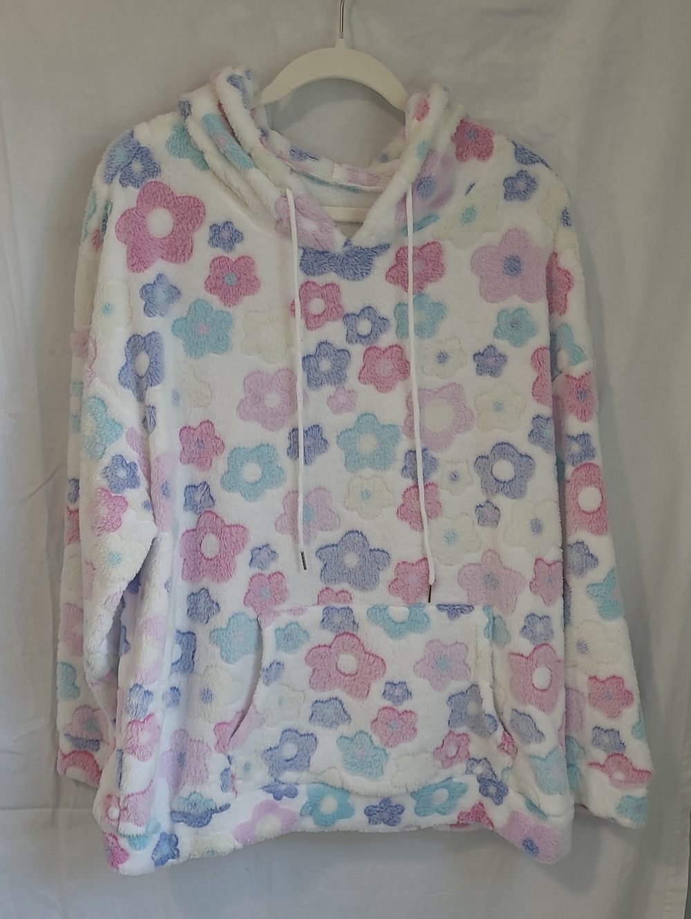 SHEIN Curve Plush Floral Hoodie in White with Pastel Flowers